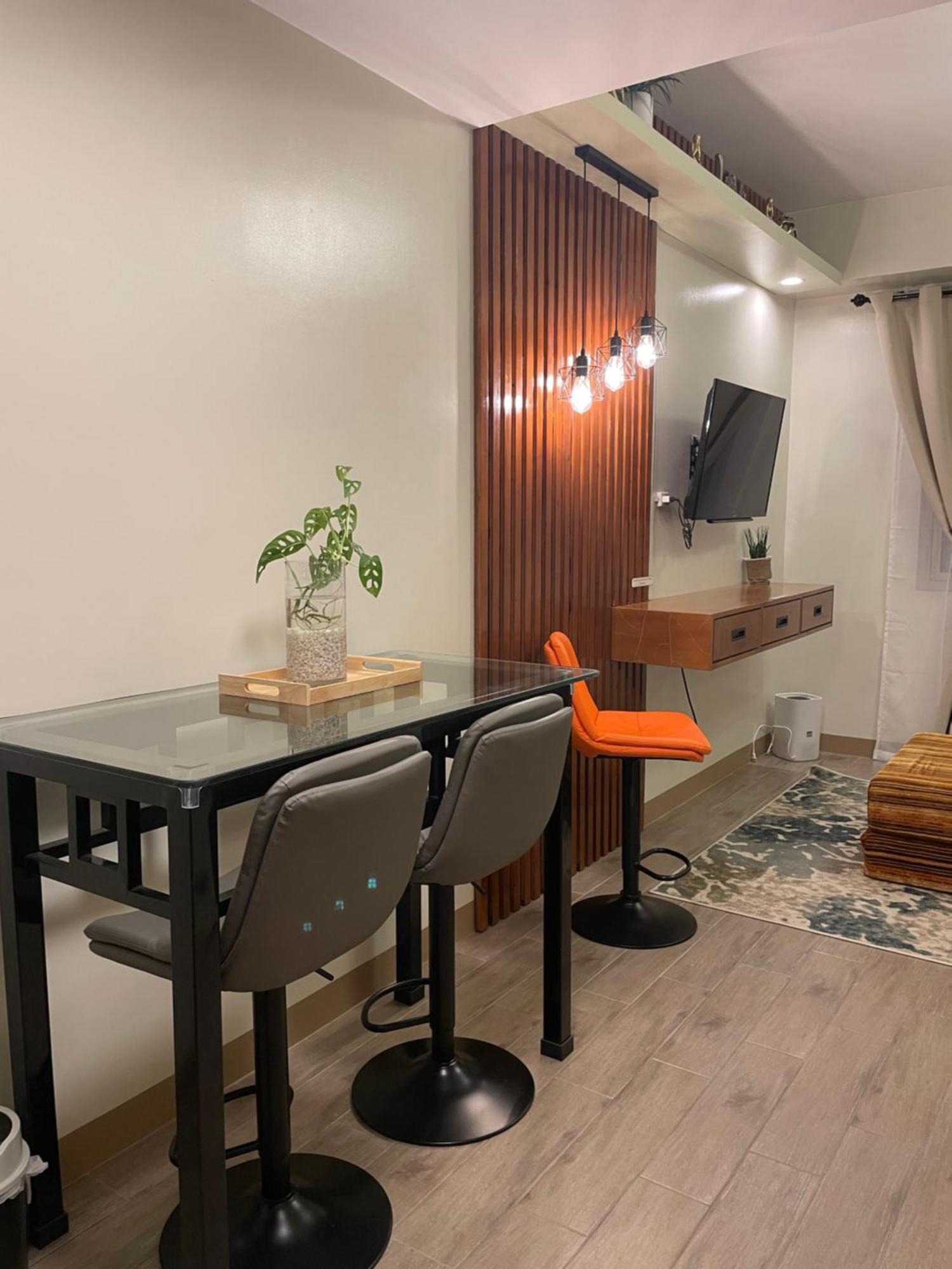 Condo Home With Fast Wifi In Bacolod City Exterior foto