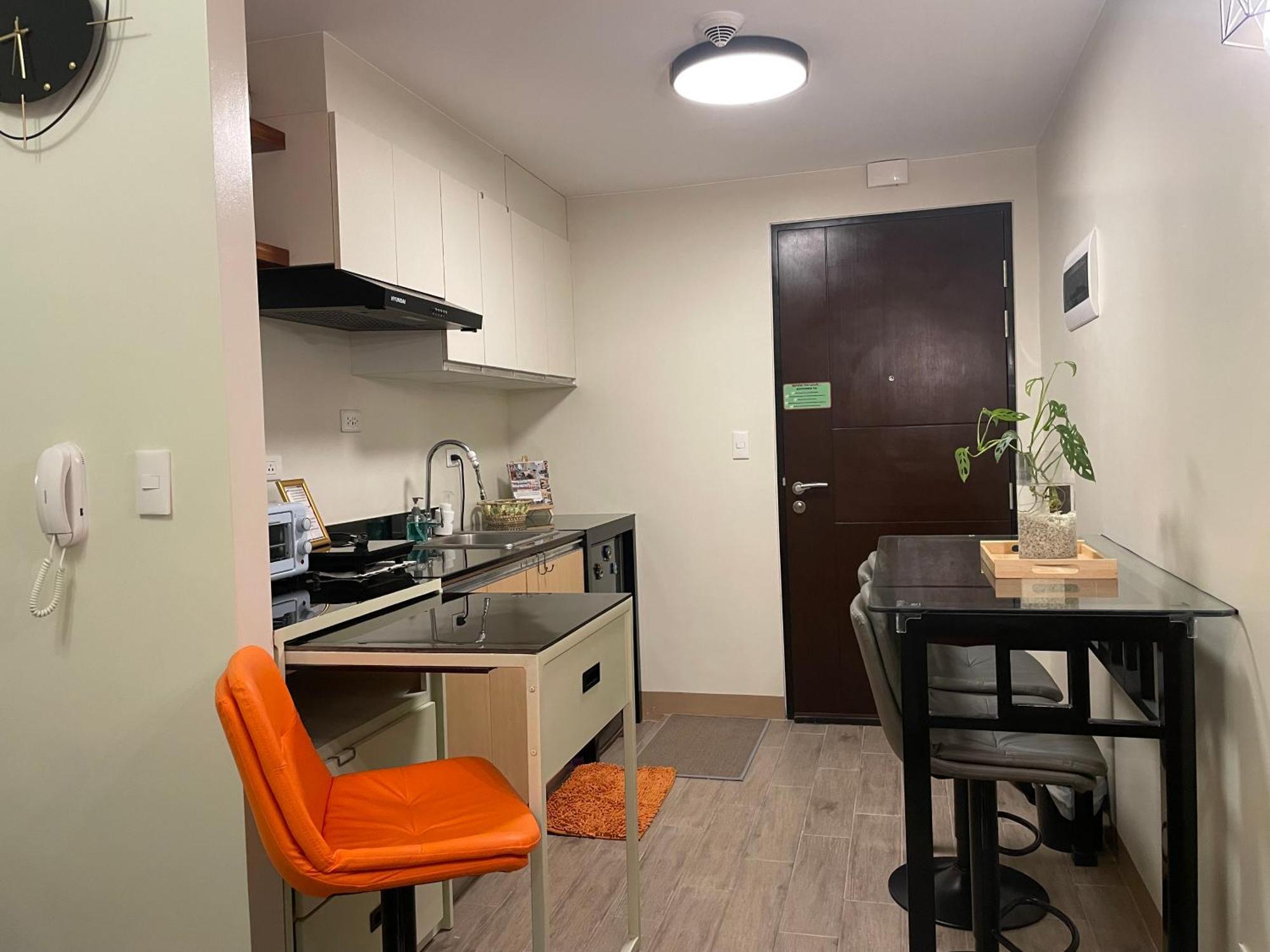 Condo Home With Fast Wifi In Bacolod City Exterior foto